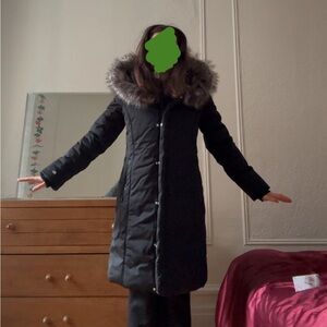 Women's Black Ski & Snow Coat with faux-Fur Trim